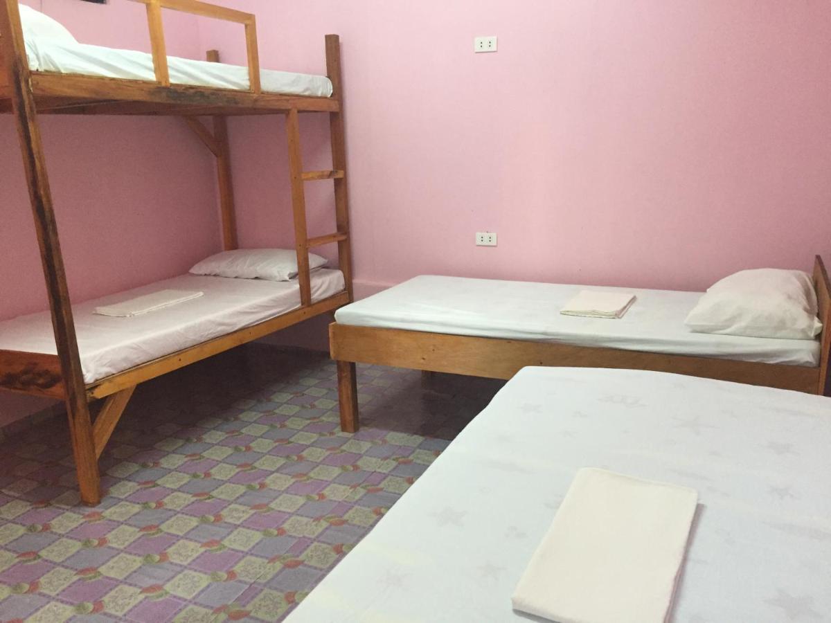 Bohemian Bohol Hostel Панглао Экстерьер фото