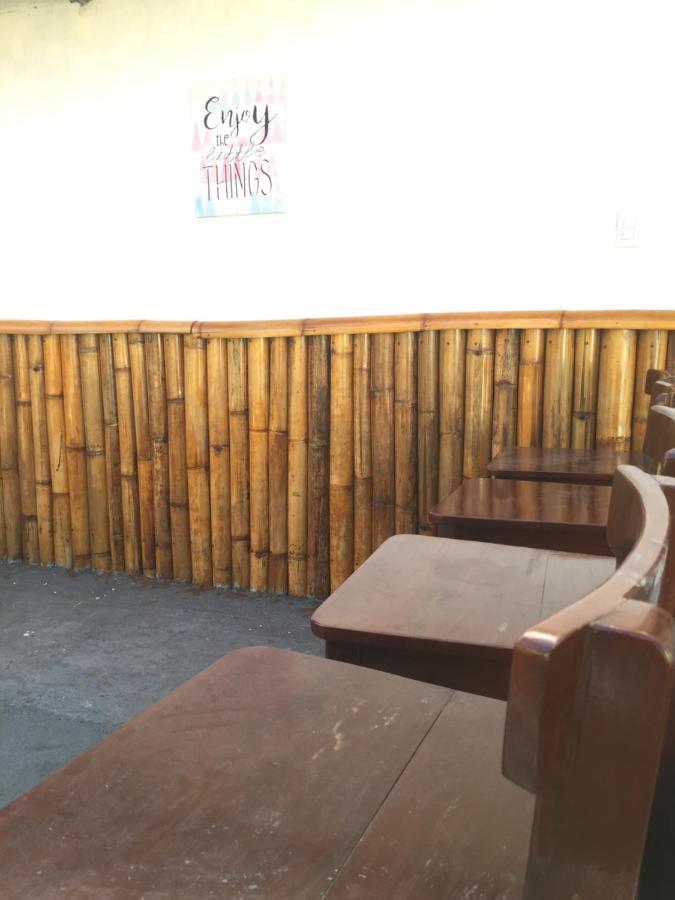 Bohemian Bohol Hostel Панглао Экстерьер фото
