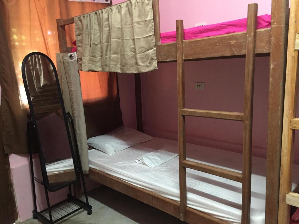 Bohemian Bohol Hostel Панглао Экстерьер фото